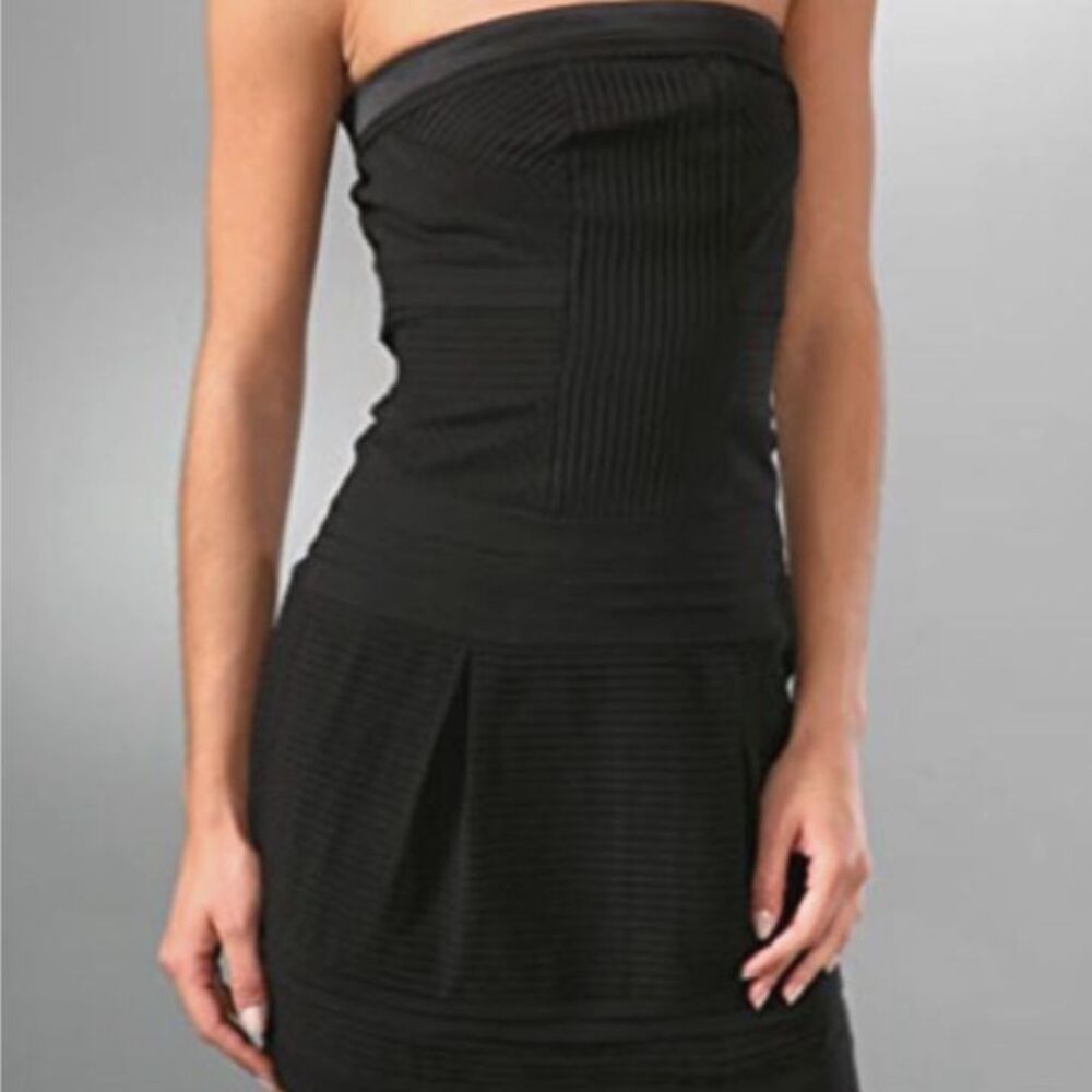 Diane von Furstenberg Ekat Strapless Pleated Mini Dress Size 10